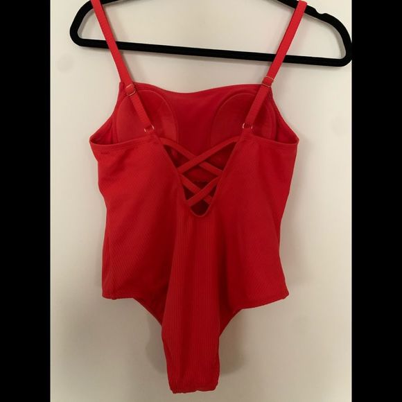 Kona Sol red/orange 1 piece swimsuit, crisscross back straps, ribbed, Small - Picture 3 of 9